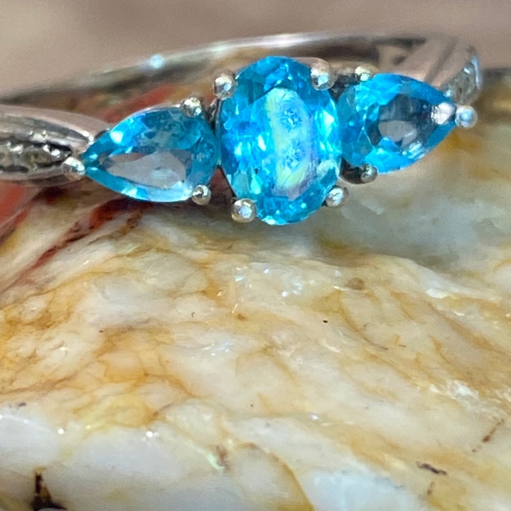 Blue topaz ring